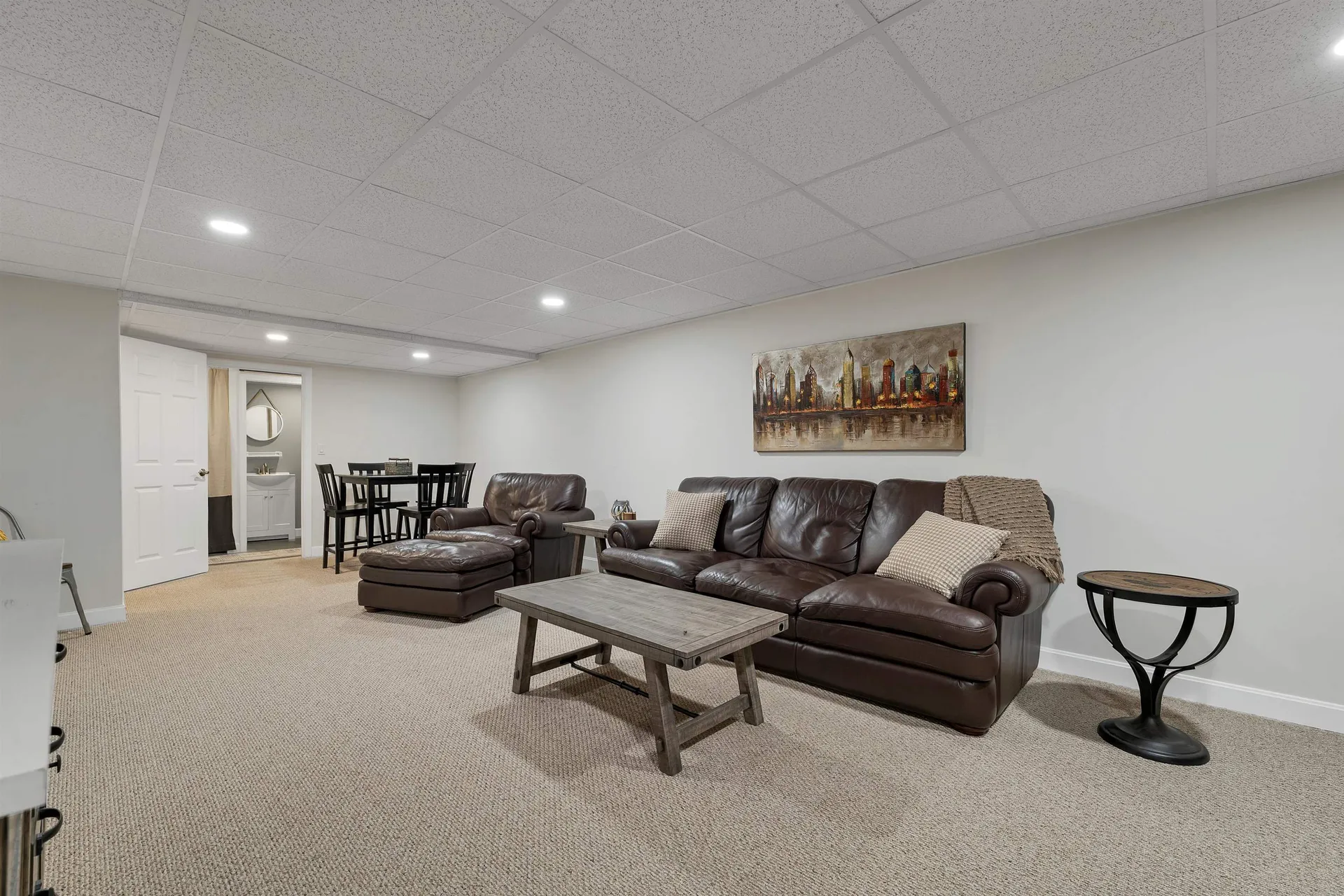 18 Weymouth Court Hudson NH 03051