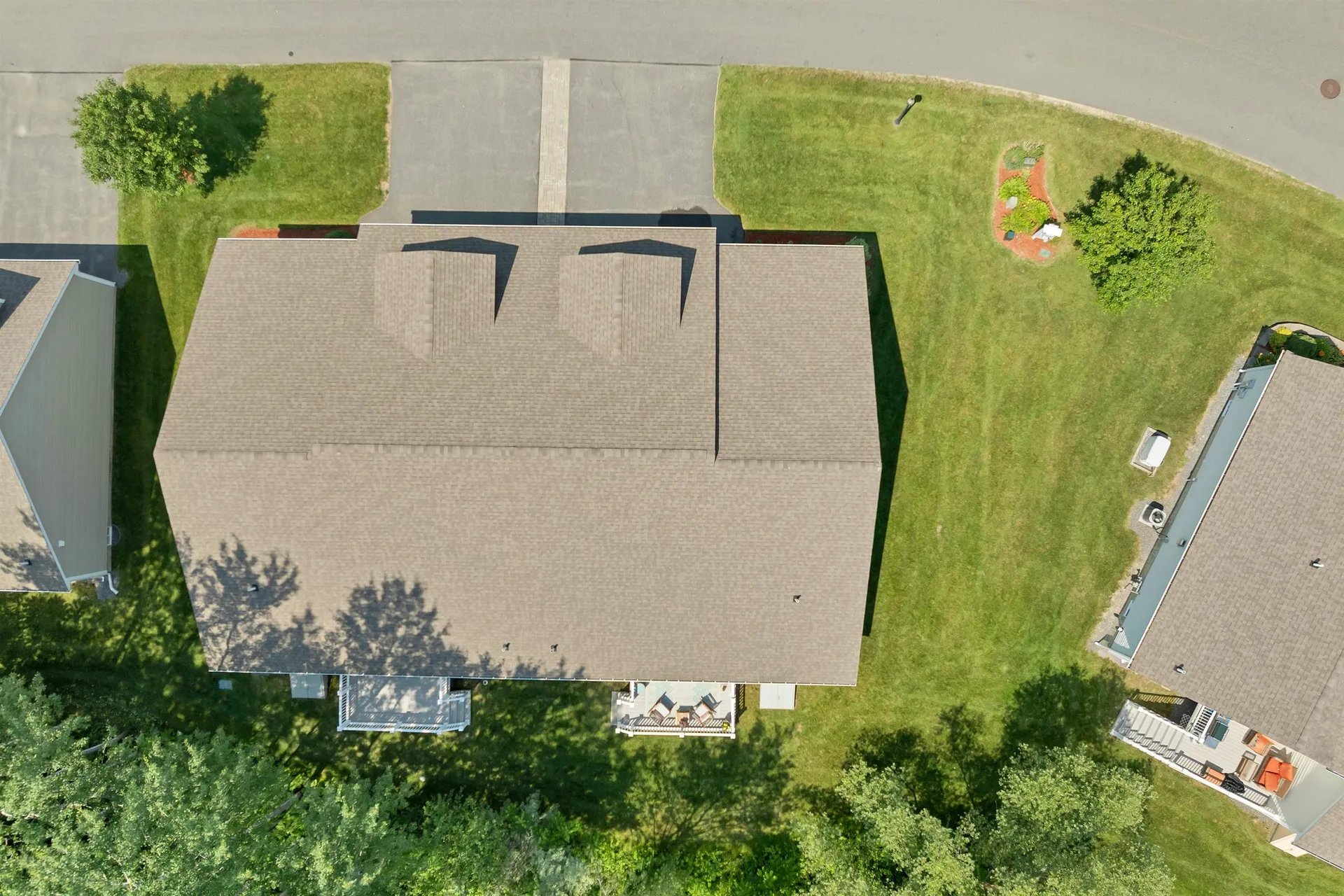 18 Weymouth Court Hudson NH 03051