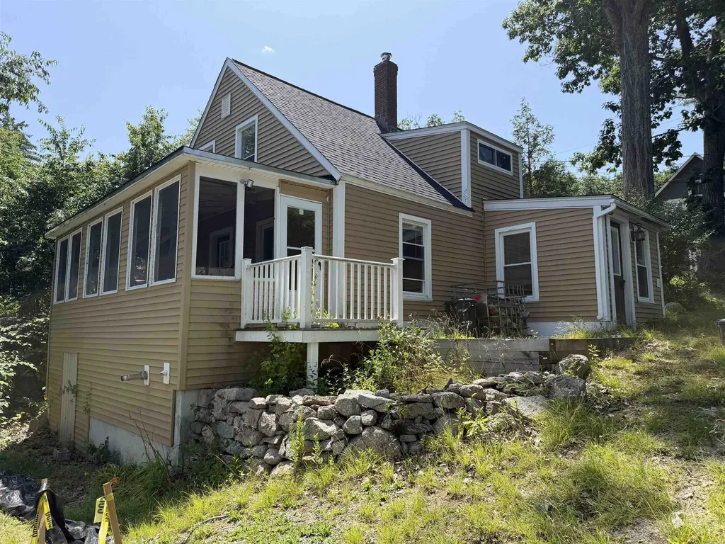 6 Milford Street Amherst NH 03031