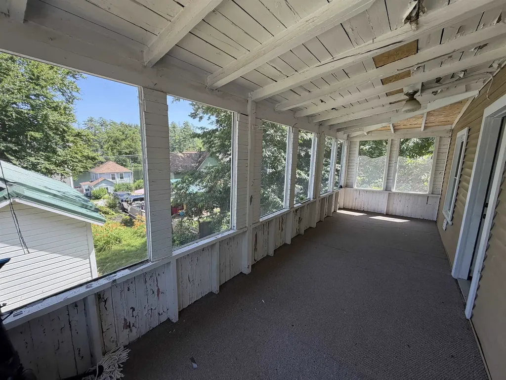 6 Milford Street Amherst NH 03031