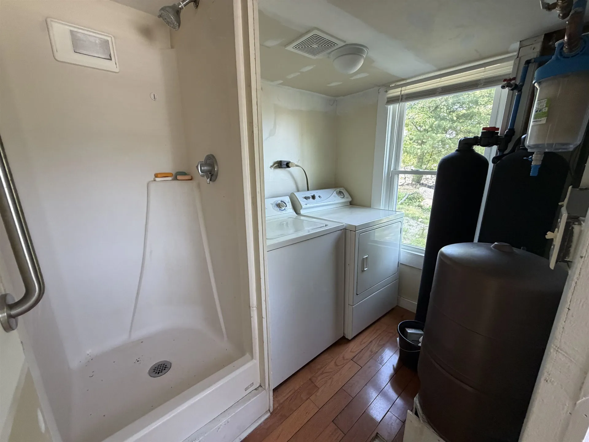 6 Milford Street Amherst NH 03031