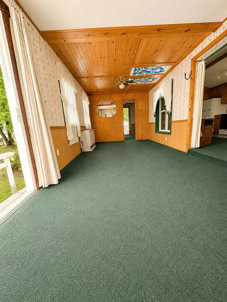 79 Ottawa Lane Rochester NH 03867