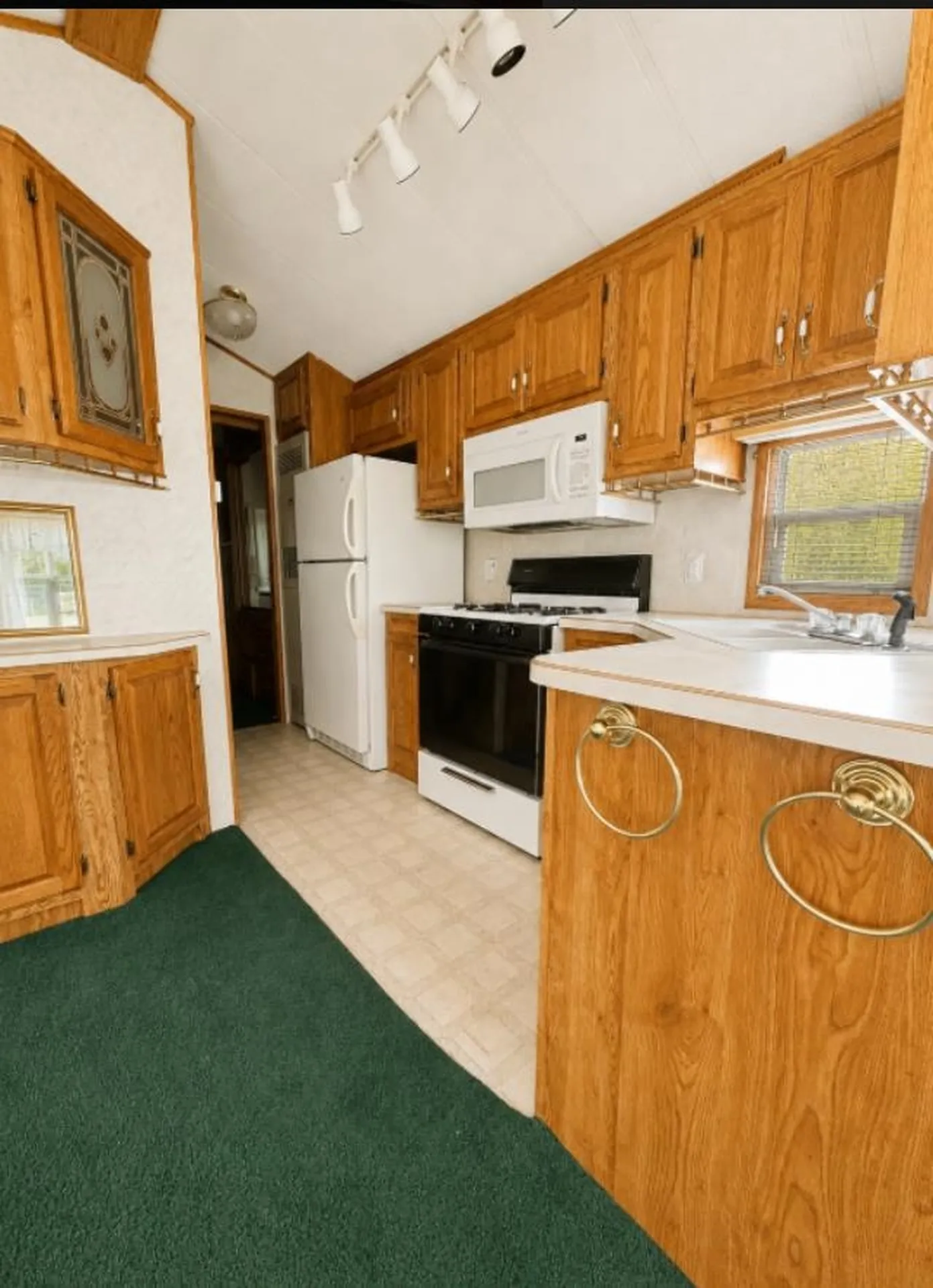 79 Ottawa Lane Rochester NH 03867