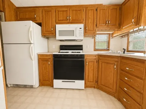 79 Ottawa Lane Rochester NH 03867