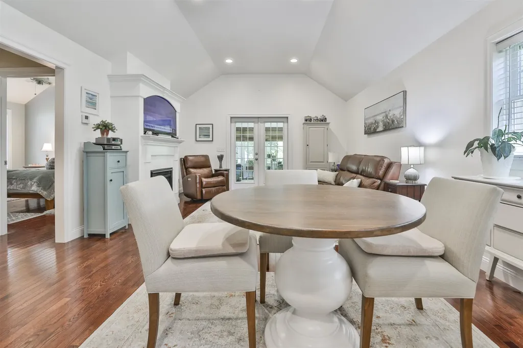 35 Furnival Road Nashua NH 03064