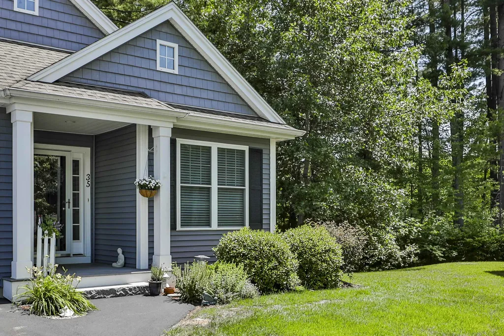 35 Furnival Road Nashua NH 03064