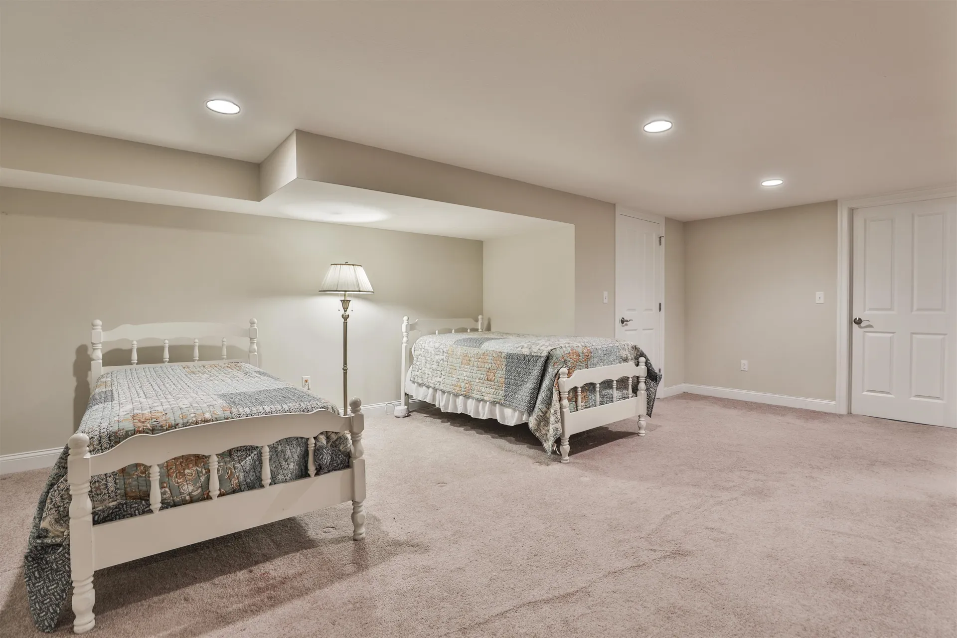 35 Furnival Road Nashua NH 03064