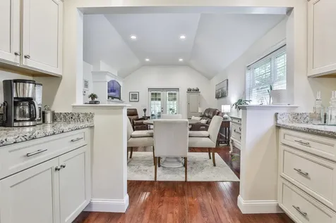 35 Furnival Road Nashua NH 03064