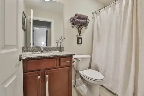 35 Furnival Road Nashua NH 03064