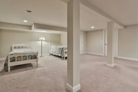 35 Furnival Road Nashua NH 03064