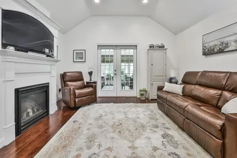 35 Furnival Road Nashua NH 03064