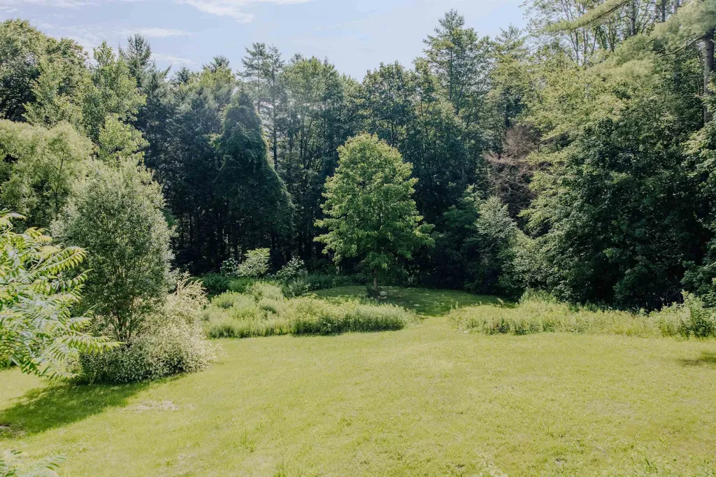 253 Farnsworth Circle Westminster VT 05158