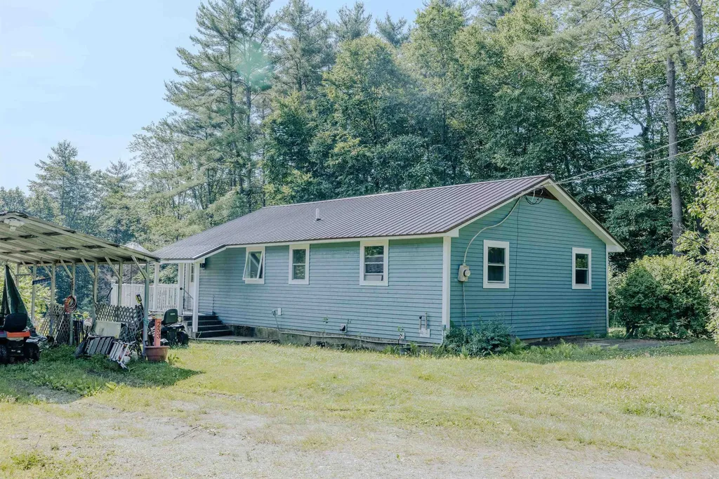 253 Farnsworth Circle Westminster VT 05158