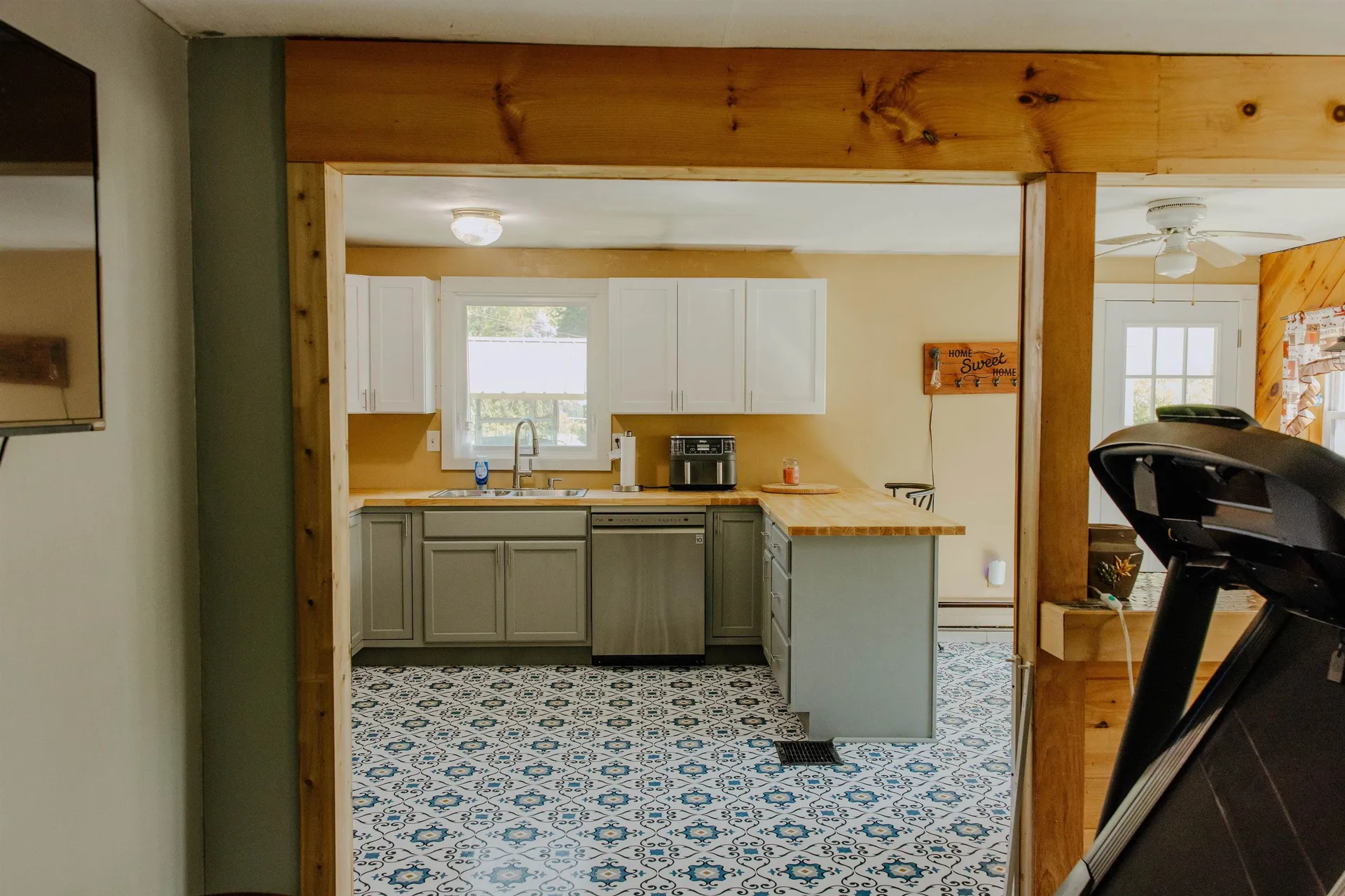 253 Farnsworth Circle Westminster VT 05158