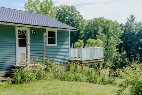 253 Farnsworth Circle Westminster VT 05158