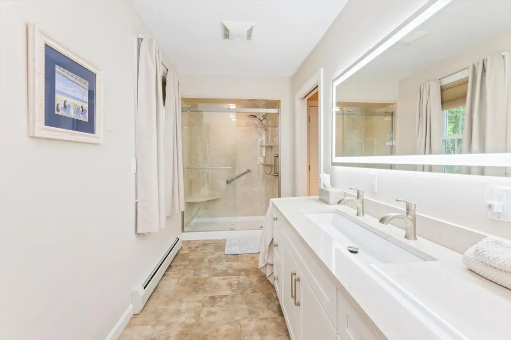 185 Thomas Road Rindge NH 03461