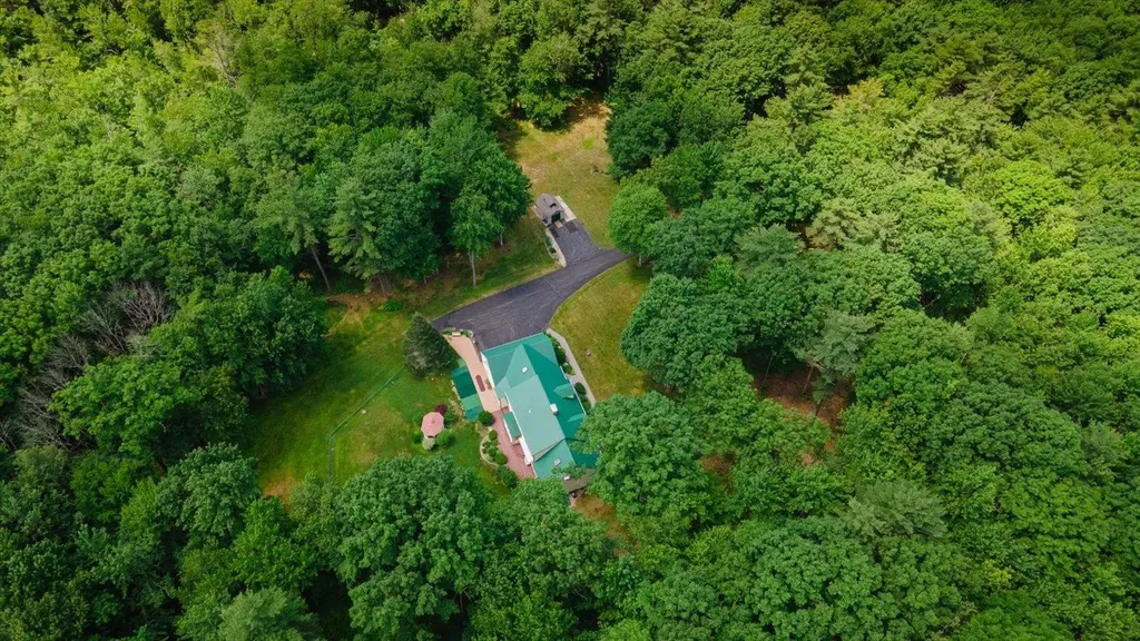 185 Thomas Road Rindge NH 03461