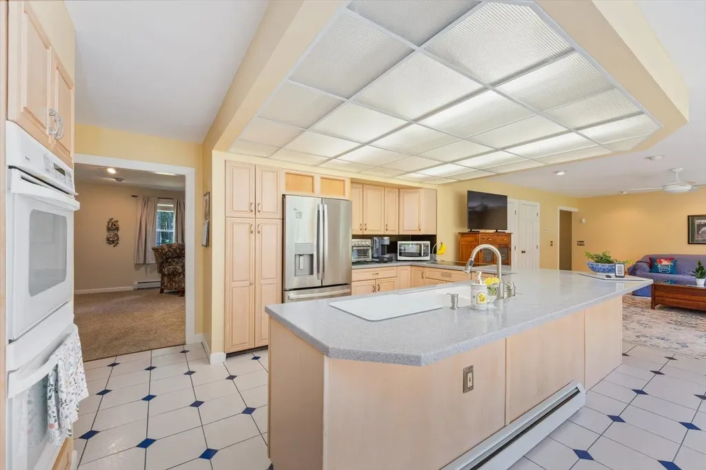 185 Thomas Road Rindge NH 03461