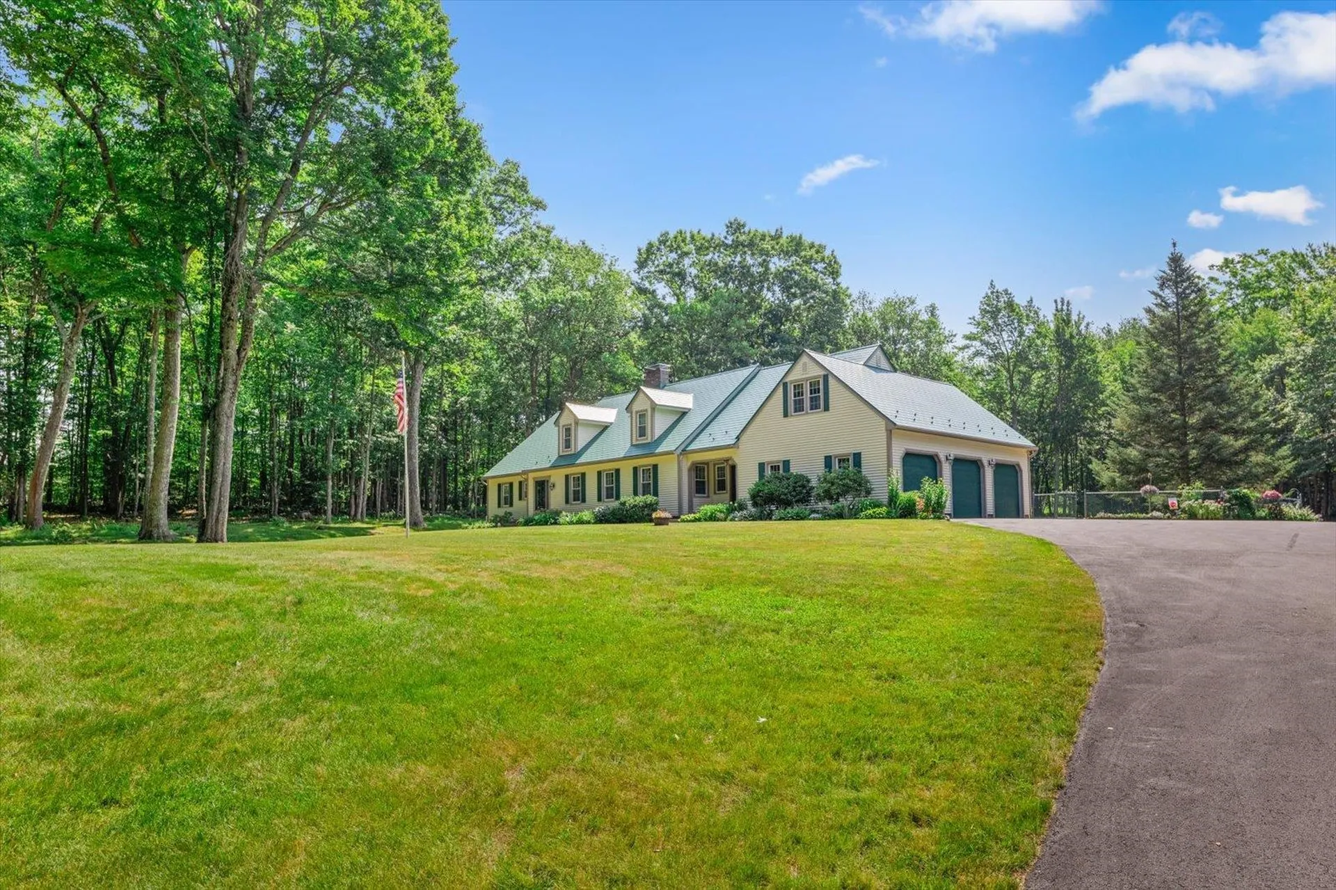 185 Thomas Road Rindge NH 03461