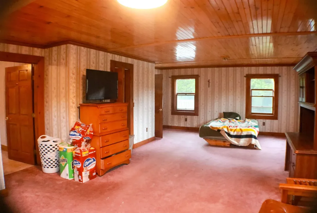1081 Beaver Meadow Road Roxbury VT 05669