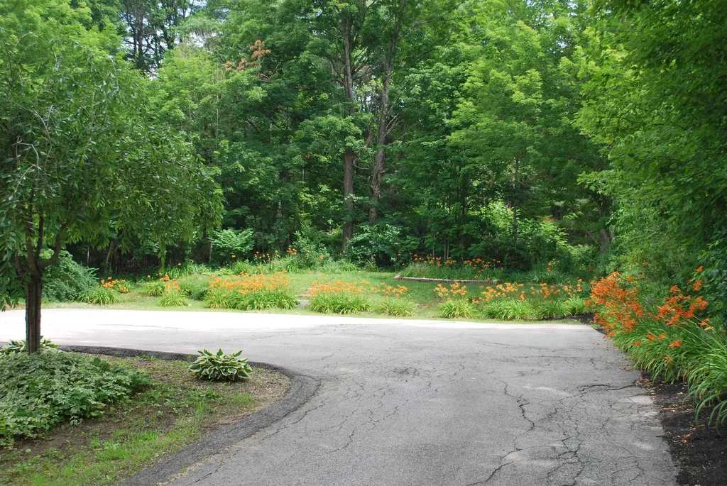 391 W Main Street Tilton NH 03276