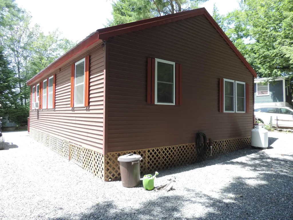 143 Lakeside Drive Fitzwilliam NH 03447