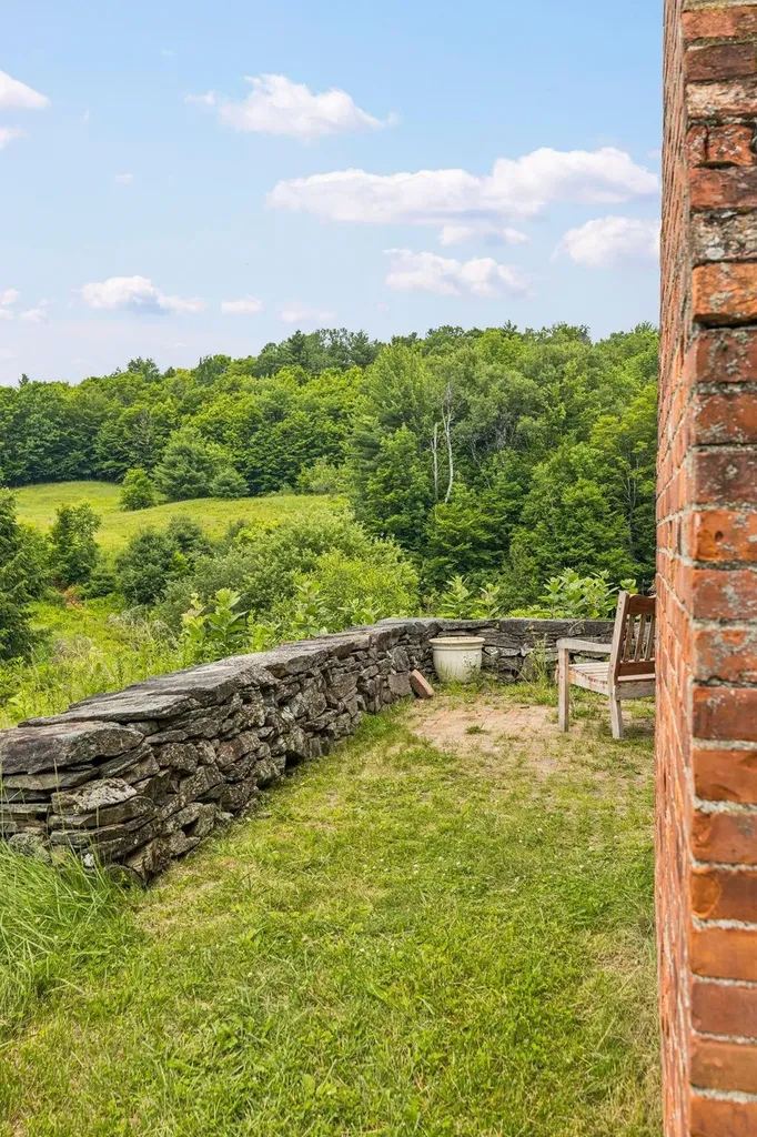 38 Ordway Road Strafford VT 05065