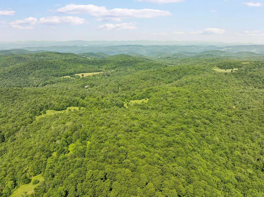 38 Ordway Road Strafford VT 05065