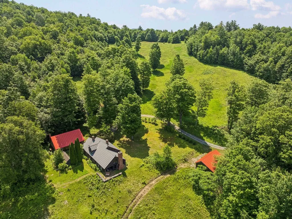 38 Ordway Road Strafford VT 05065
