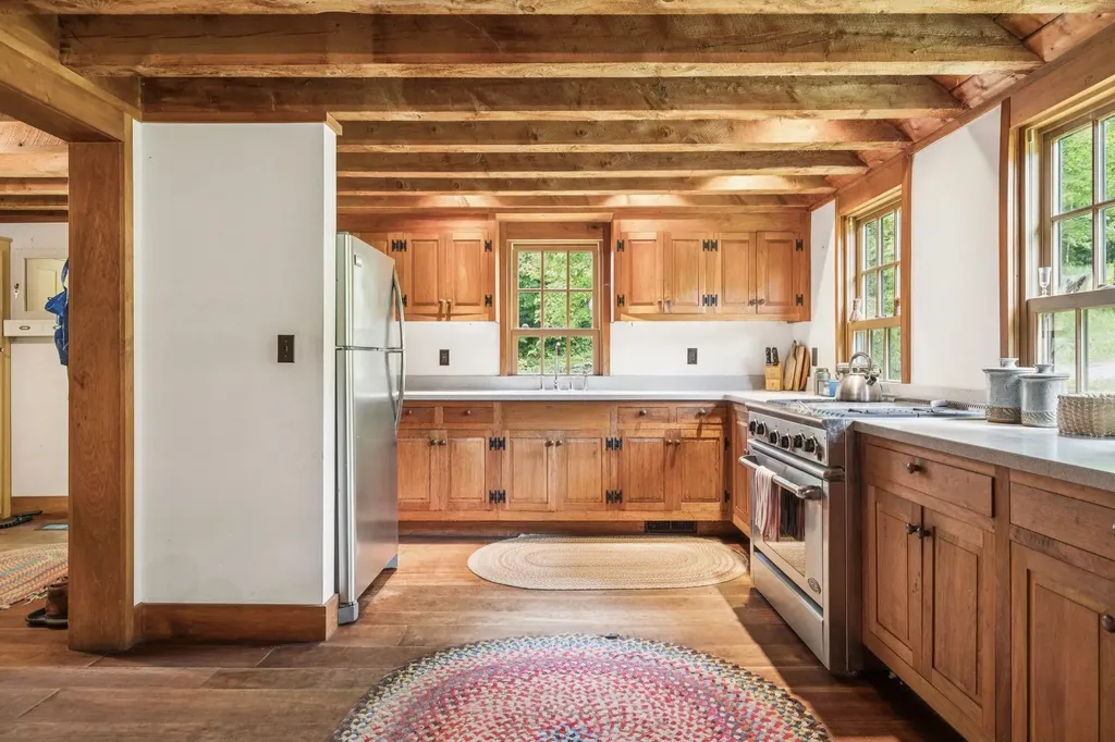 38 Ordway Road Strafford VT 05065