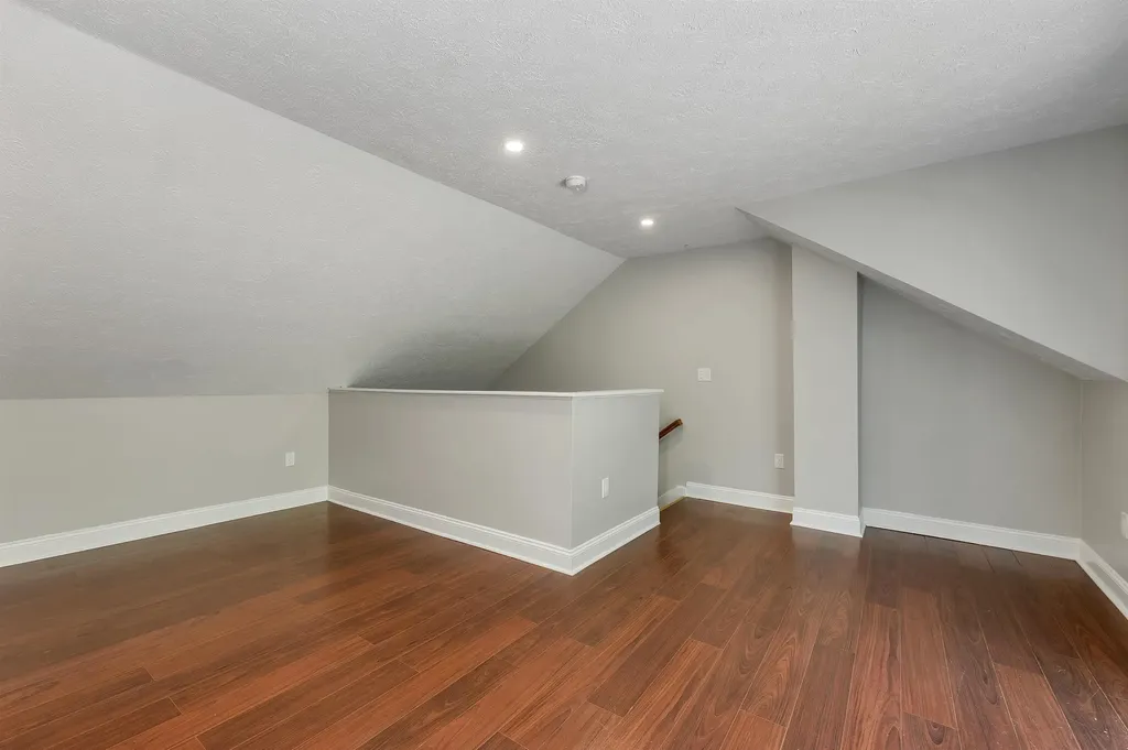 48 Cadogan Way Nashua NH 03062