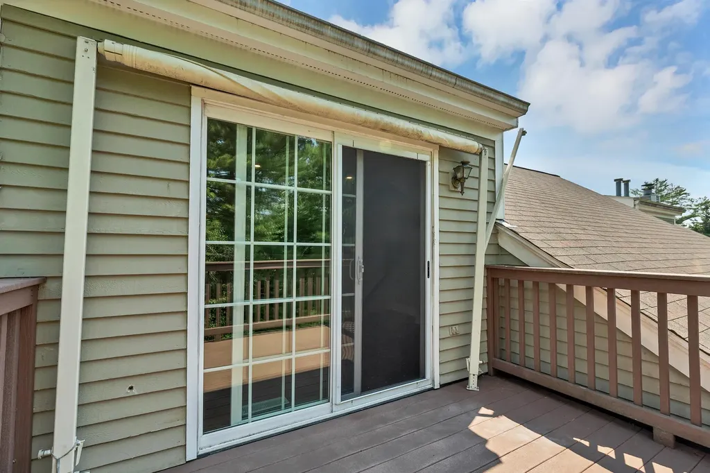 48 Cadogan Way Nashua NH 03062