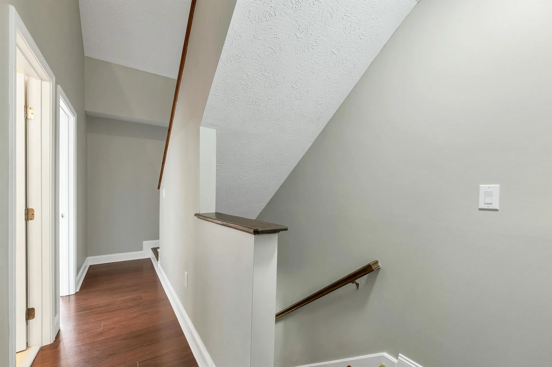 48 Cadogan Way Nashua NH 03062