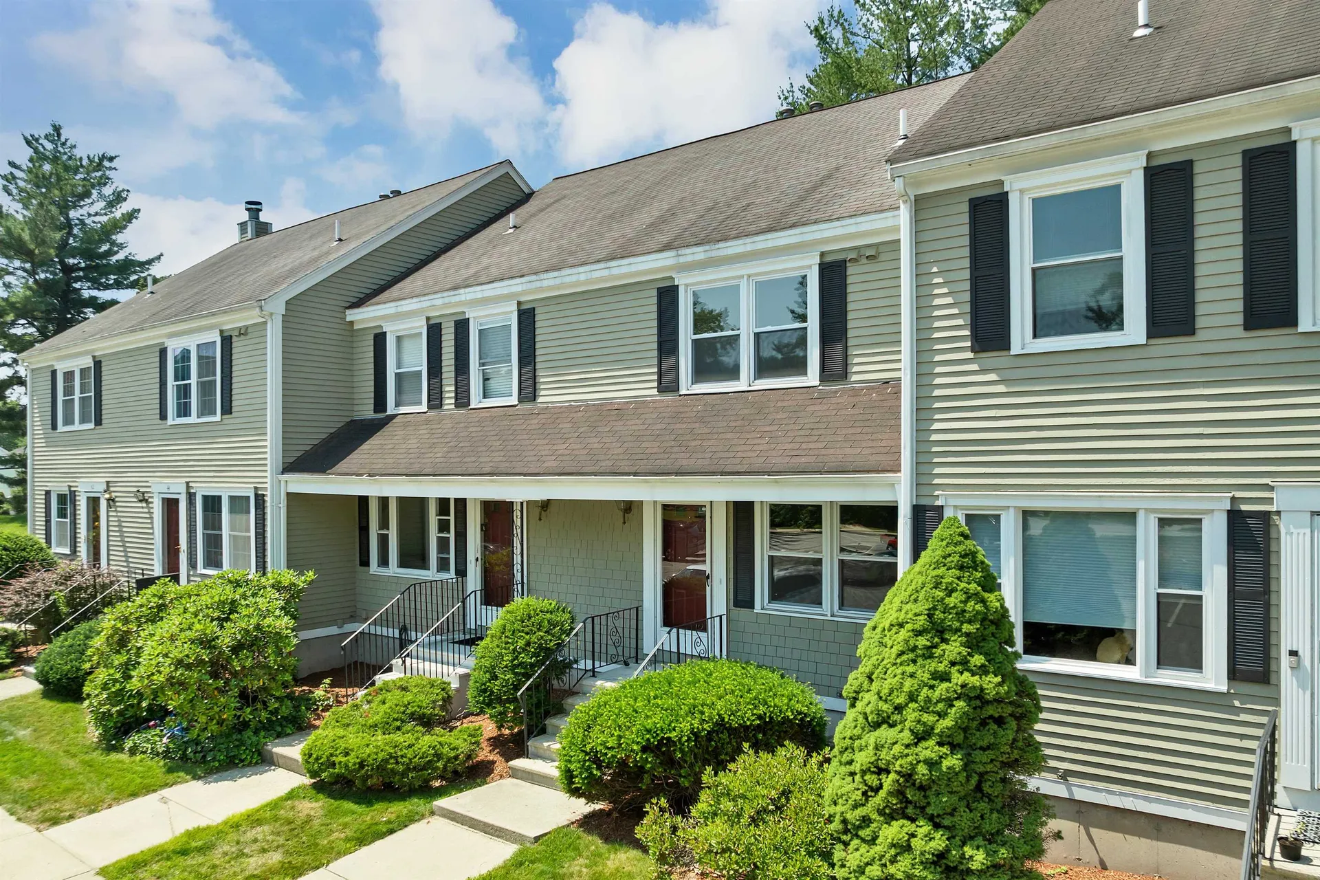 48 Cadogan Way Nashua NH 03062