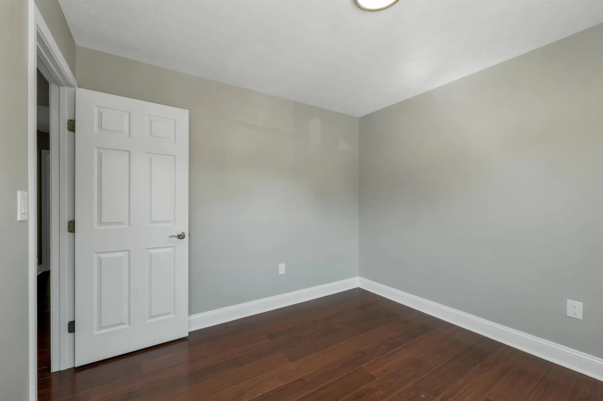 48 Cadogan Way Nashua NH 03062
