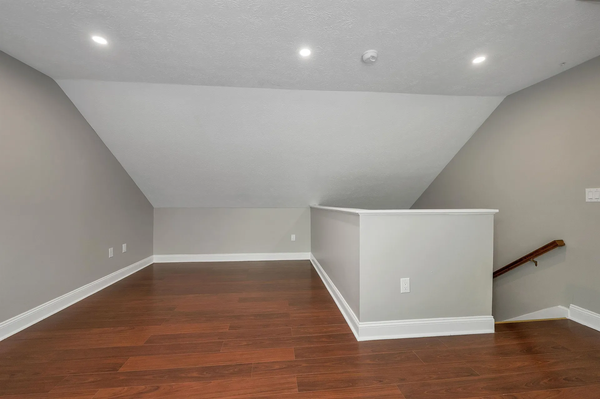 48 Cadogan Way Nashua NH 03062