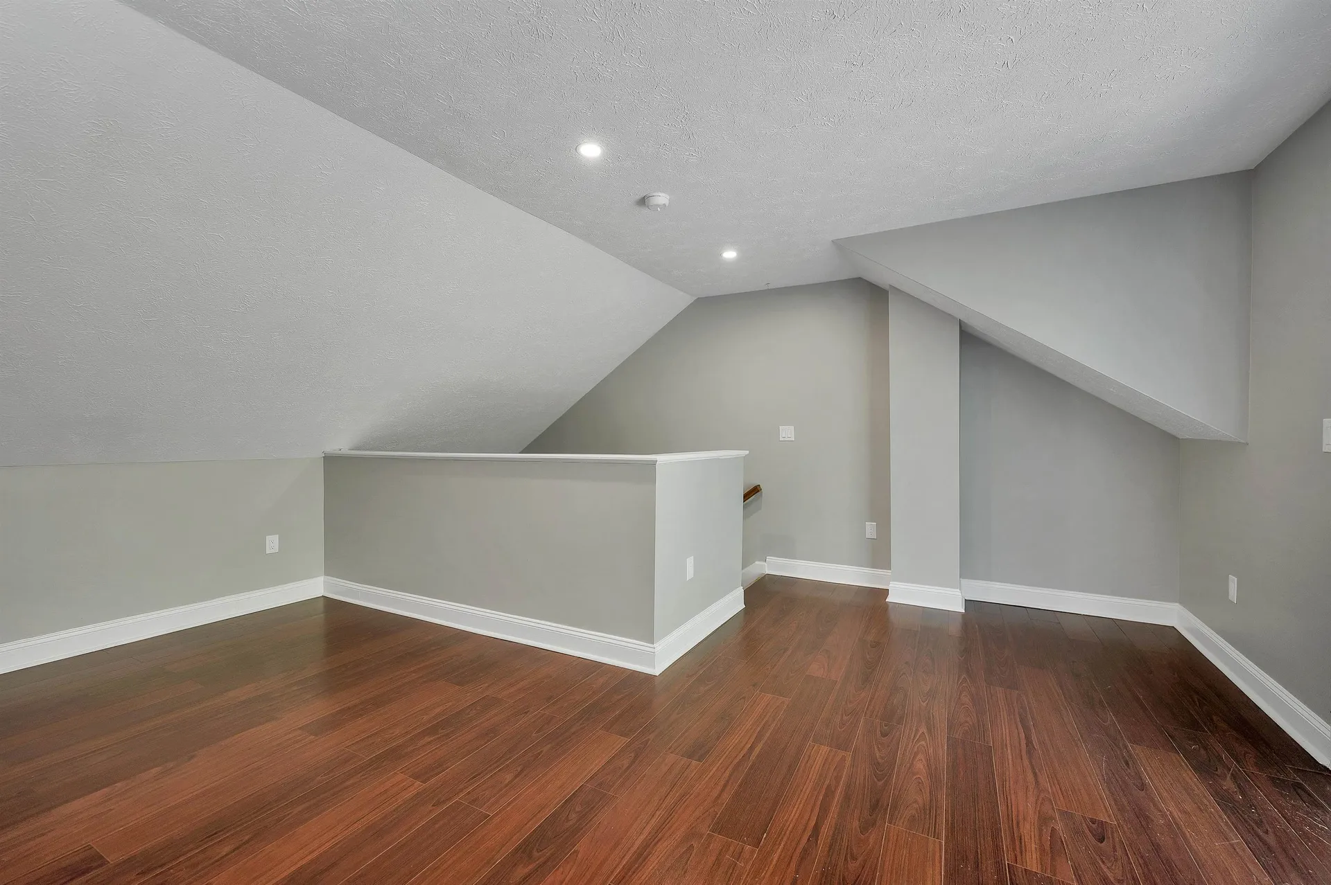 48 Cadogan Way Nashua NH 03062