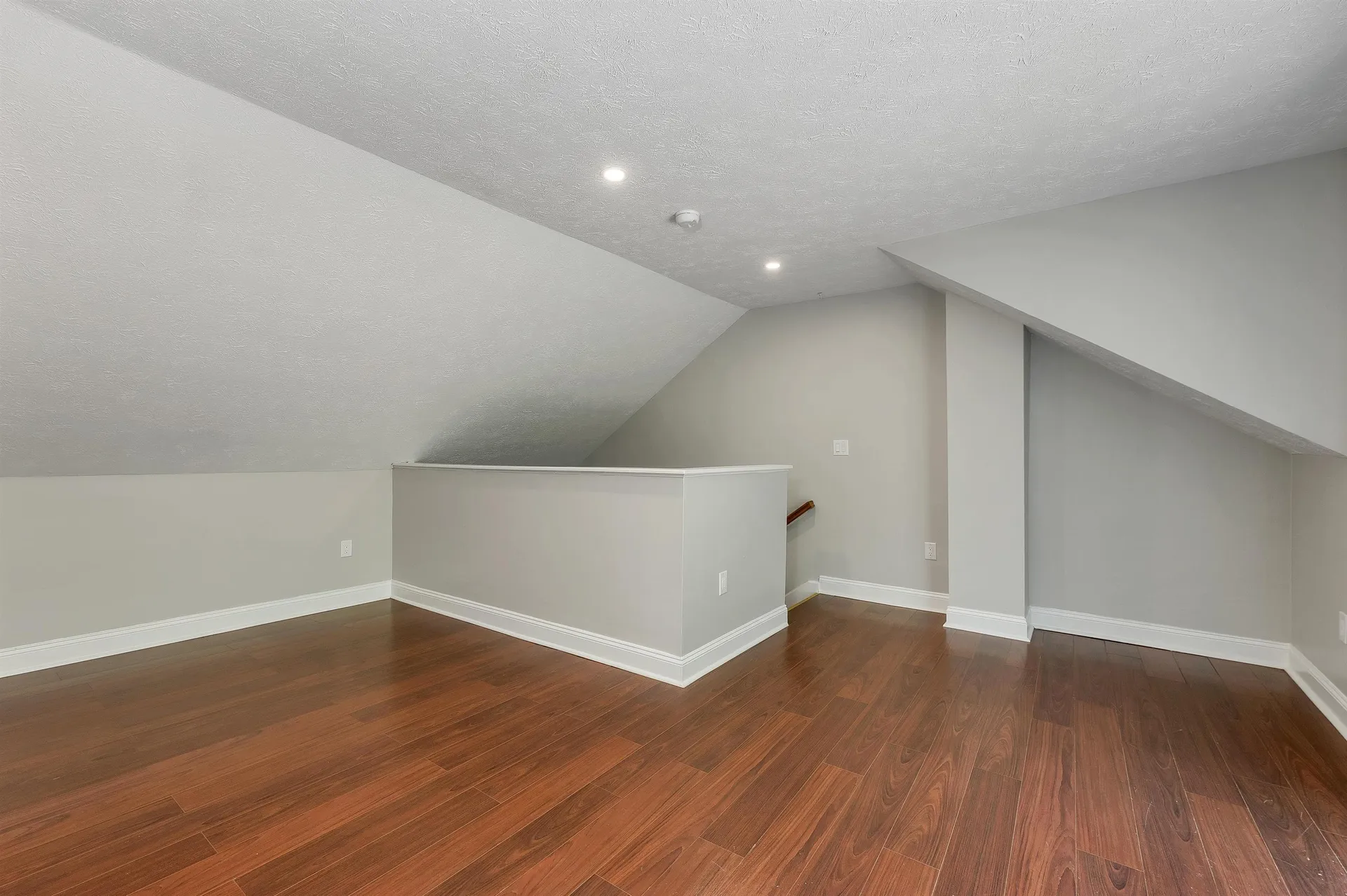 48 Cadogan Way Nashua NH 03062