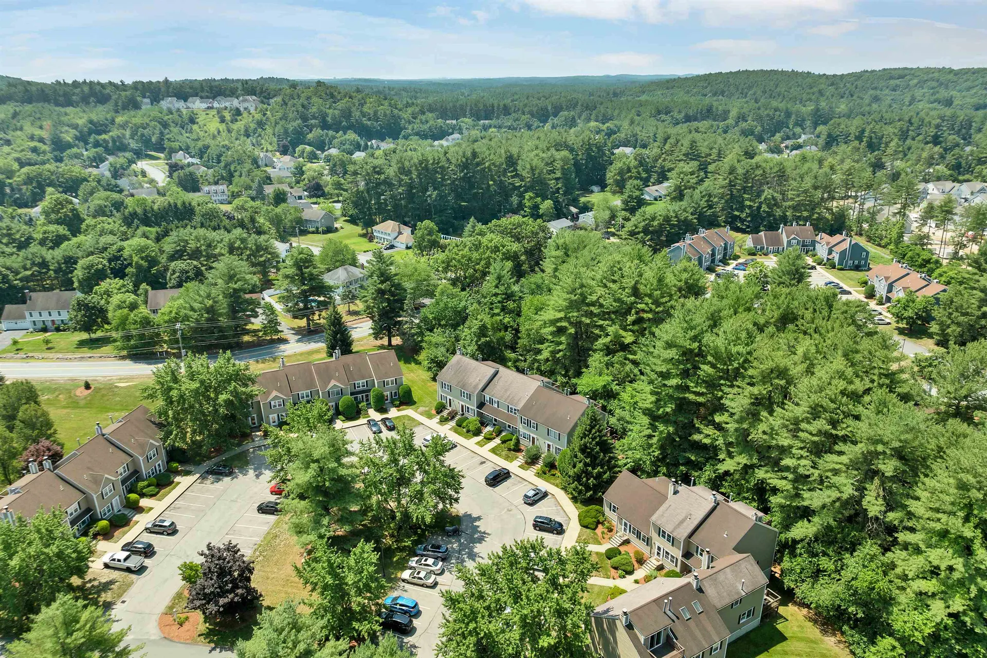 48 Cadogan Way Nashua NH 03062