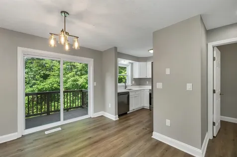 48 Cadogan Way Nashua NH 03062