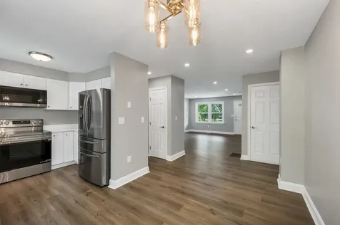 48 Cadogan Way Nashua NH 03062