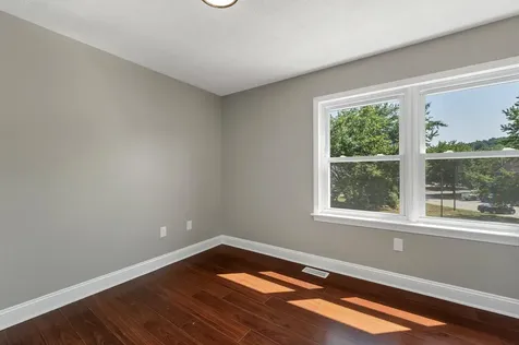 48 Cadogan Way Nashua NH 03062