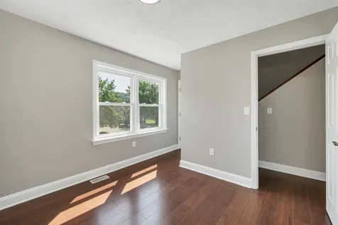 48 Cadogan Way Nashua NH 03062