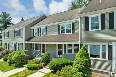 48 Cadogan Way Nashua NH 03062