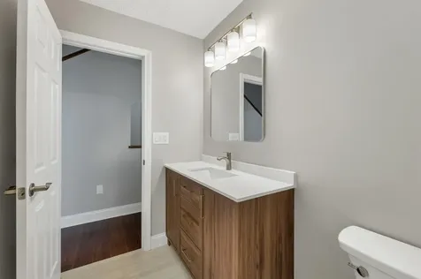 48 Cadogan Way Nashua NH 03062