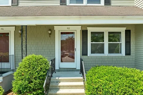 48 Cadogan Way Nashua NH 03062