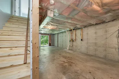 48 Cadogan Way Nashua NH 03062