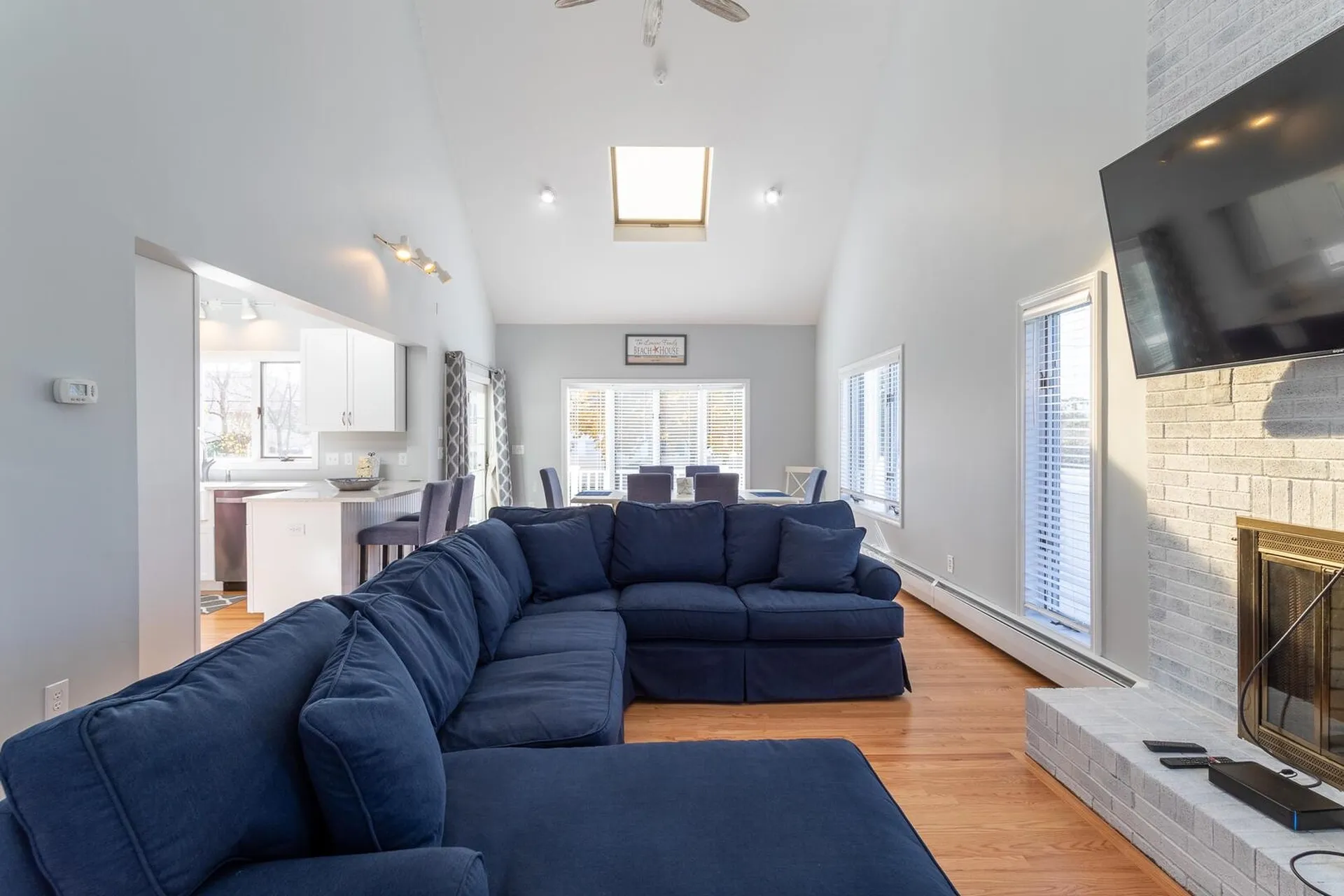7 Lowell Street Seabrook NH 03874