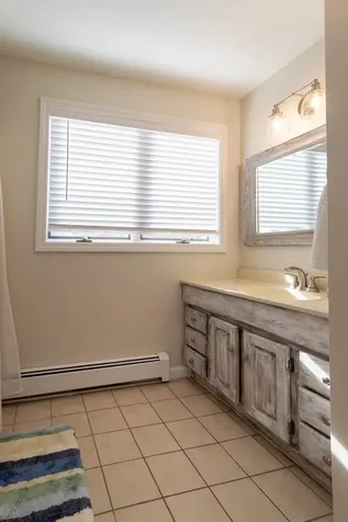 7 Lowell Street Seabrook NH 03874