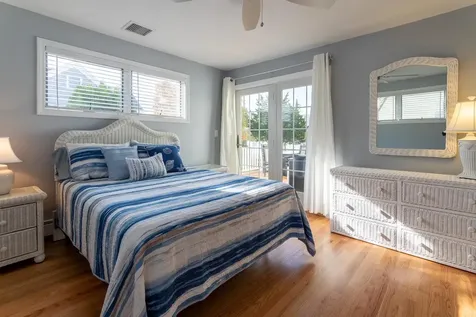 7 Lowell Street Seabrook NH 03874